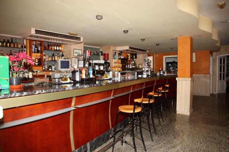 Hotel Los Arcos El Alquián Eksteriør bilde