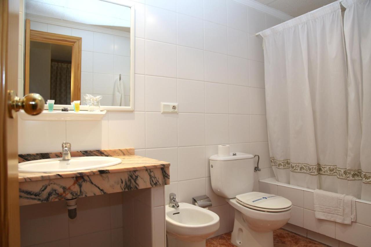 Hotel Los Arcos El Alquián Eksteriør bilde