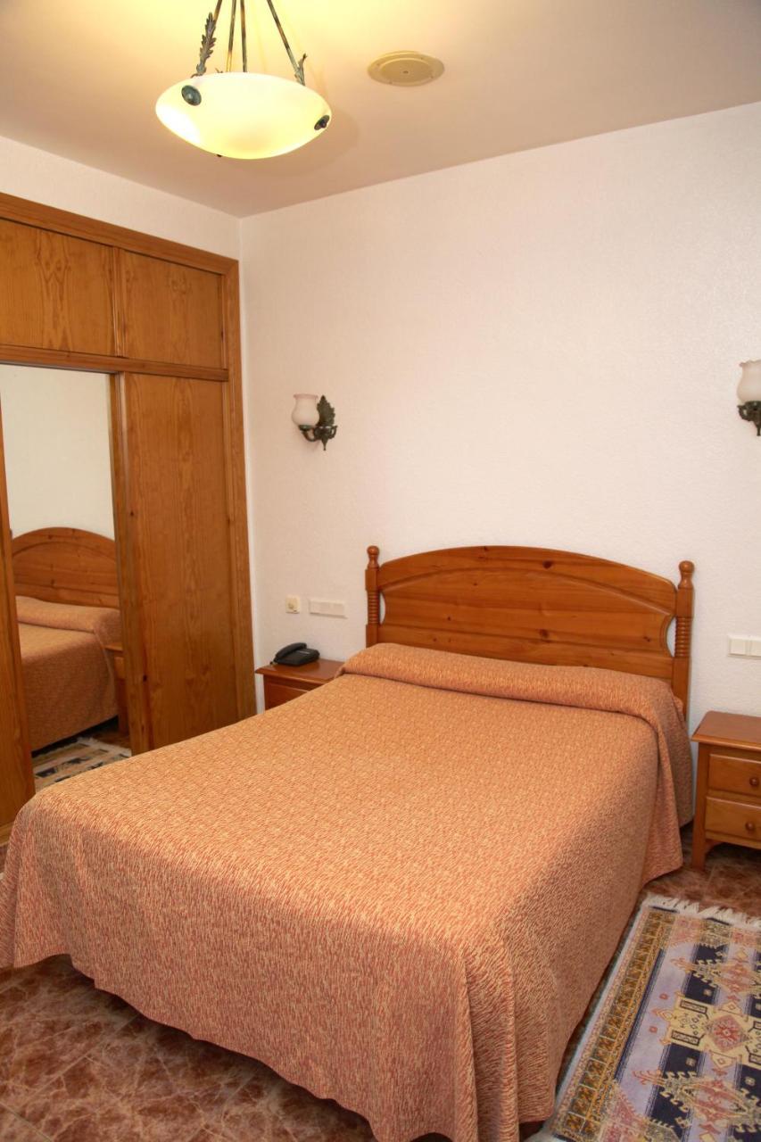 Hotel Los Arcos El Alquián Eksteriør bilde